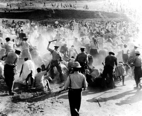 La Masacre de Sharpeville: Una Protesta Pacífica Contra el Apartheid que Sacudió al Mundo